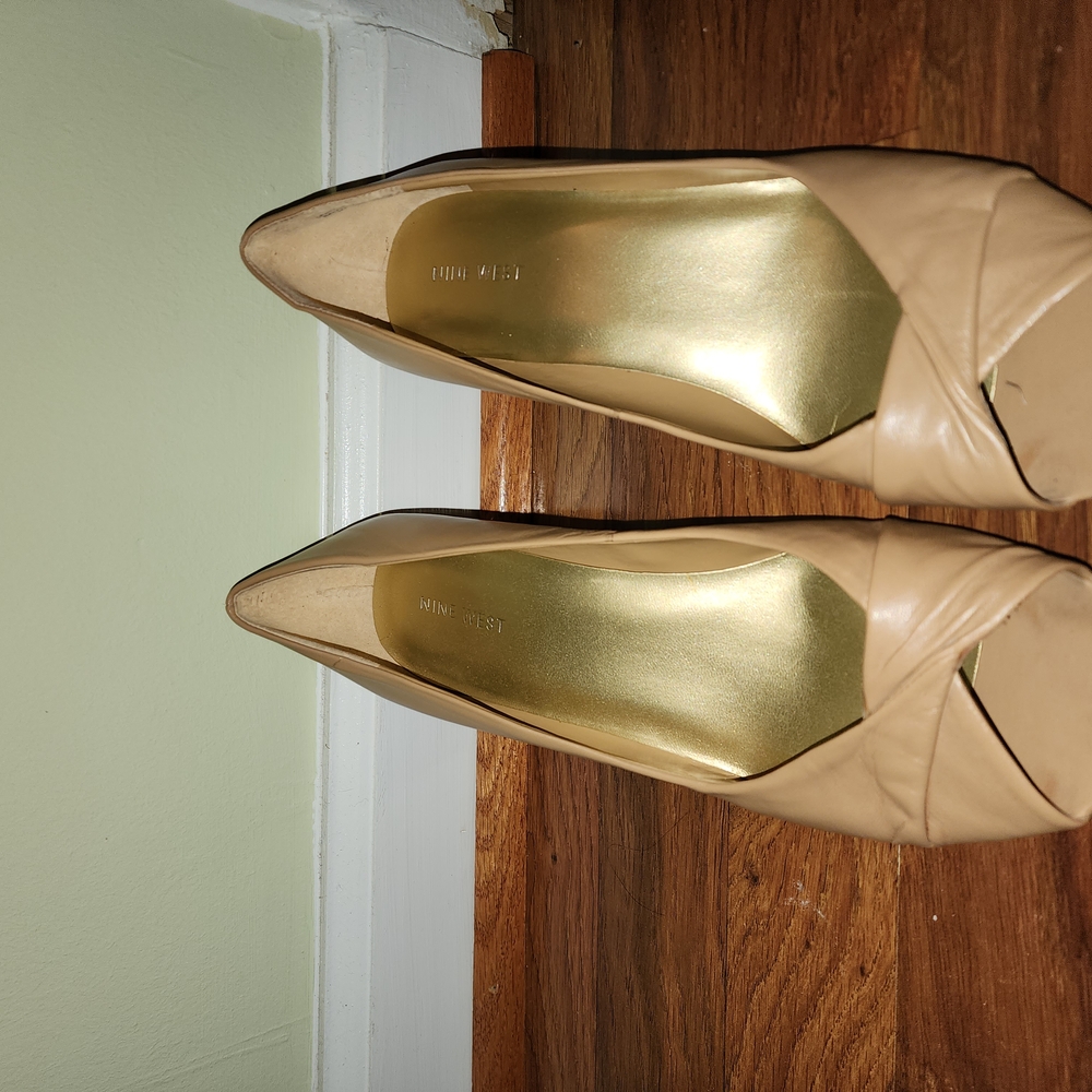 Elegant Tan Women's Shoes